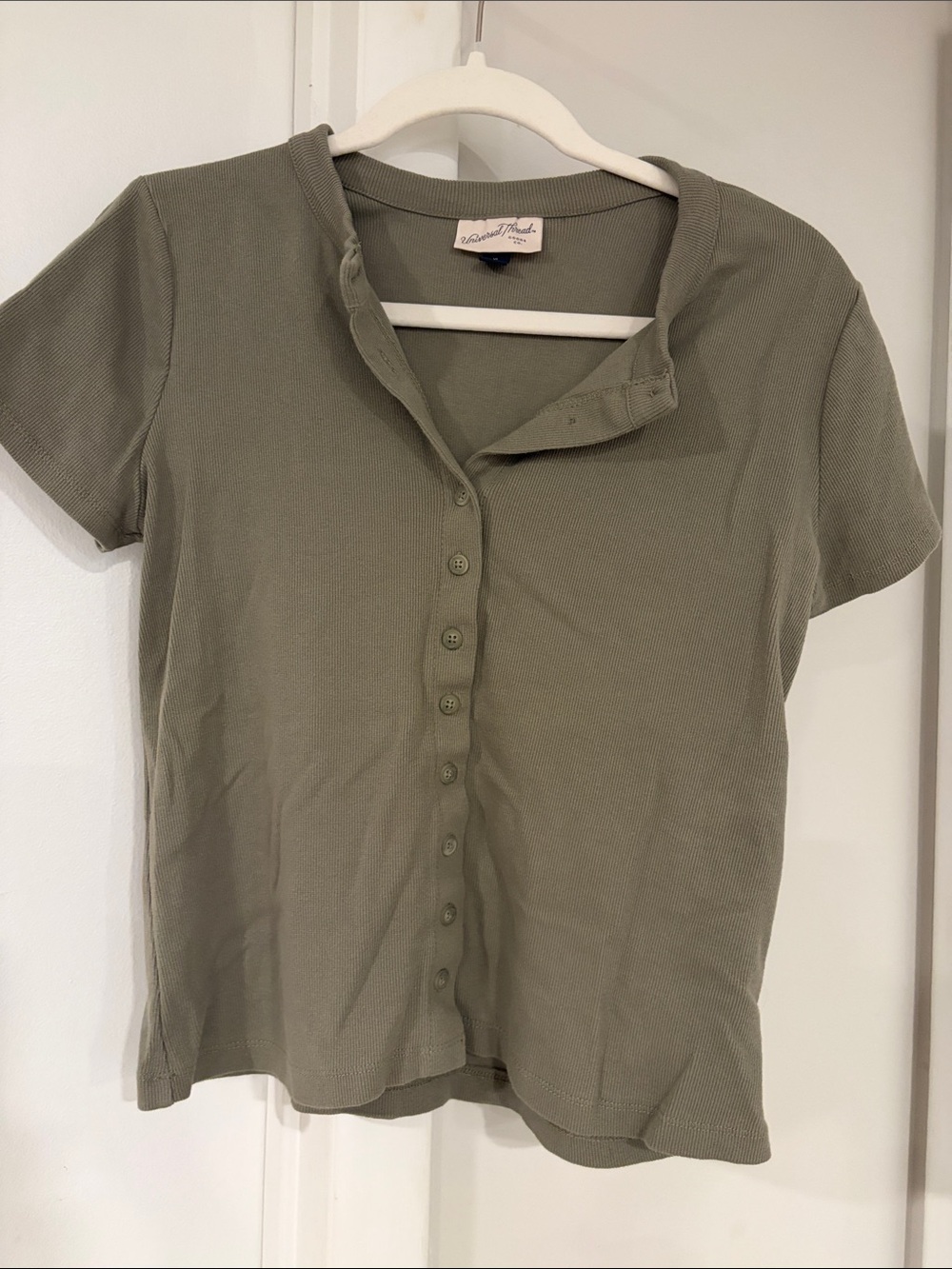 Universal Thread Olive Green Short Sleeve Button-Down Top